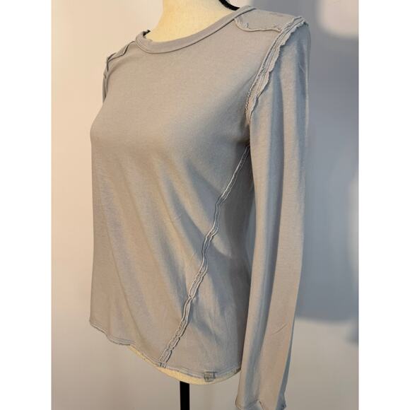Free People We the Free Raw Seam Gray Top Long Sleeve Tee T-shirt Size M - Picture 3 of 6